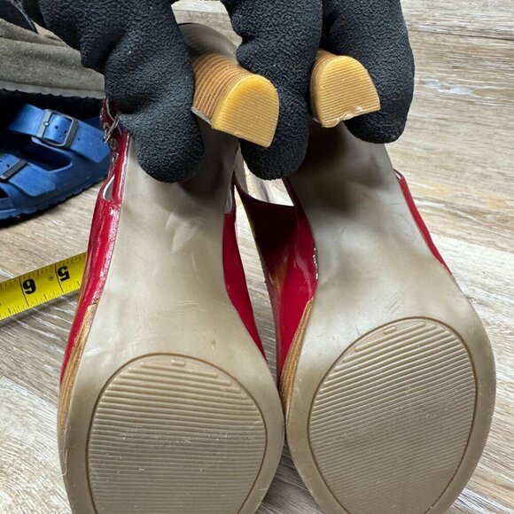 Madeline Stuart Allie Red Platform Sling Back Heels Women's Size 8.5 - Picture 4 of 6